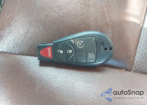 2008 Jeep Grand Cherokee Overland z USA, uszkodzony, nr VIN 1J8HR68218C211230